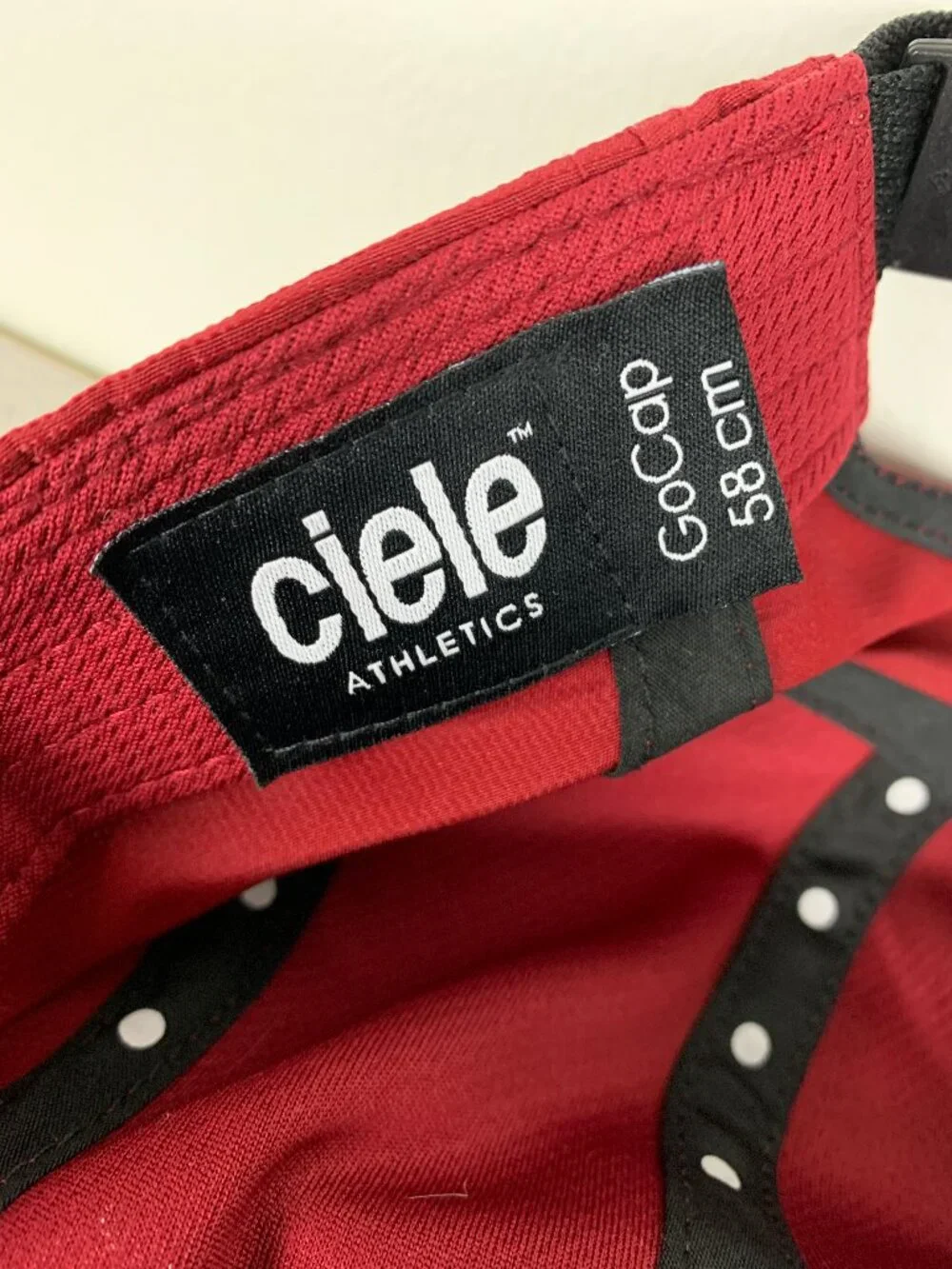 Ciele Athletics Coolwick Red Hat Cap 58 cm Adjustable - Picture 6 of 8